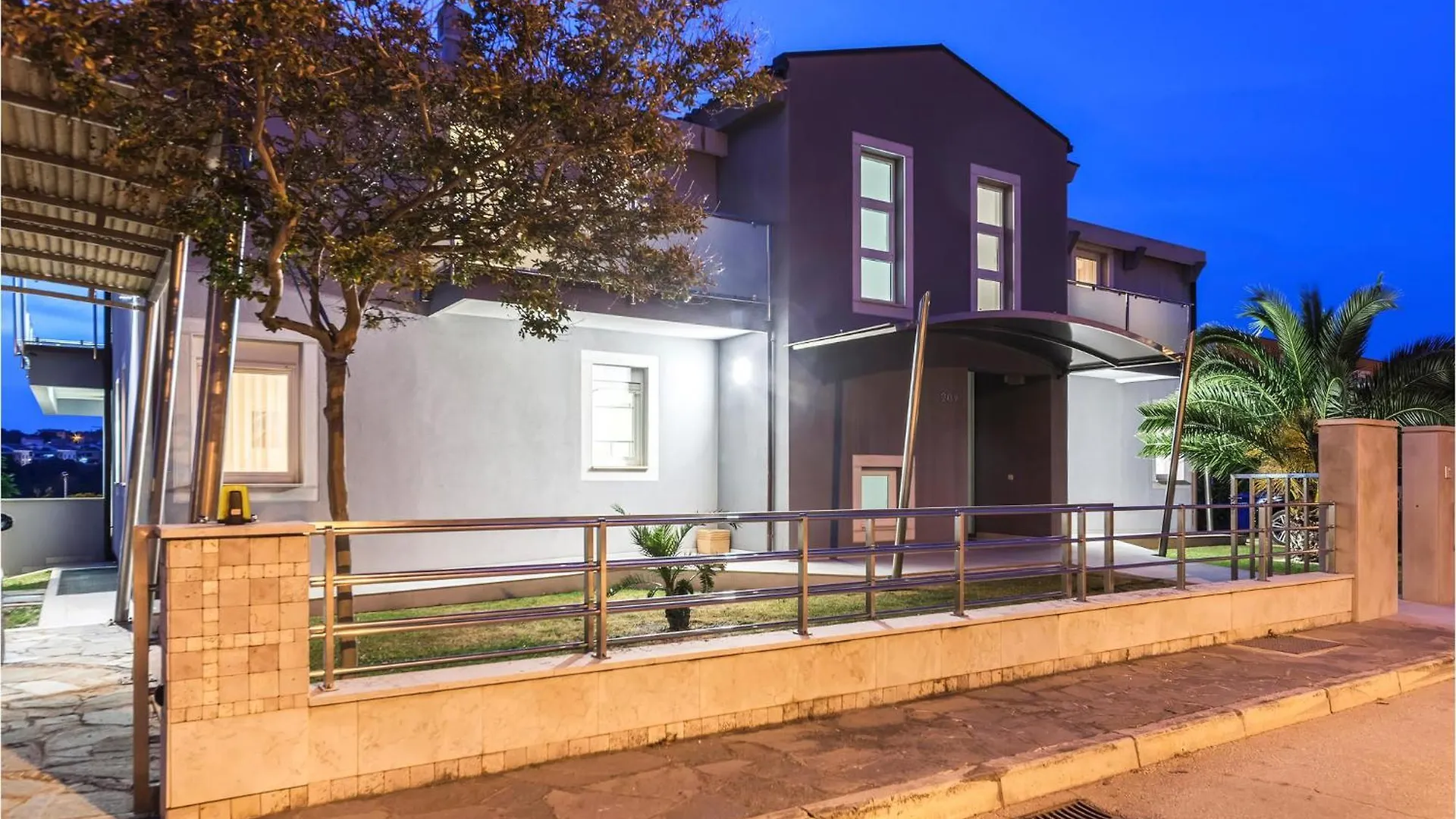 Lovely Apartment In Banjole With House Sea View Croatia